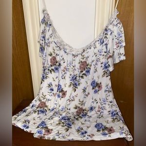 American eagle off the shoulder floral top